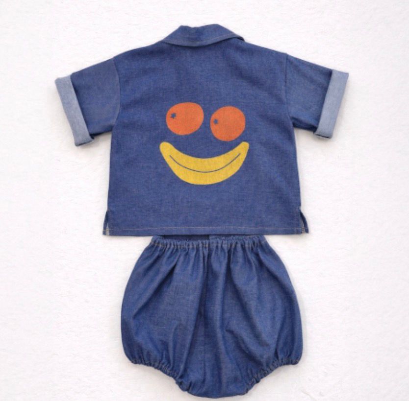 Completo baby in chambray con stampe giocose