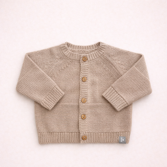 Cardigan in maglia con bottoni in legno
