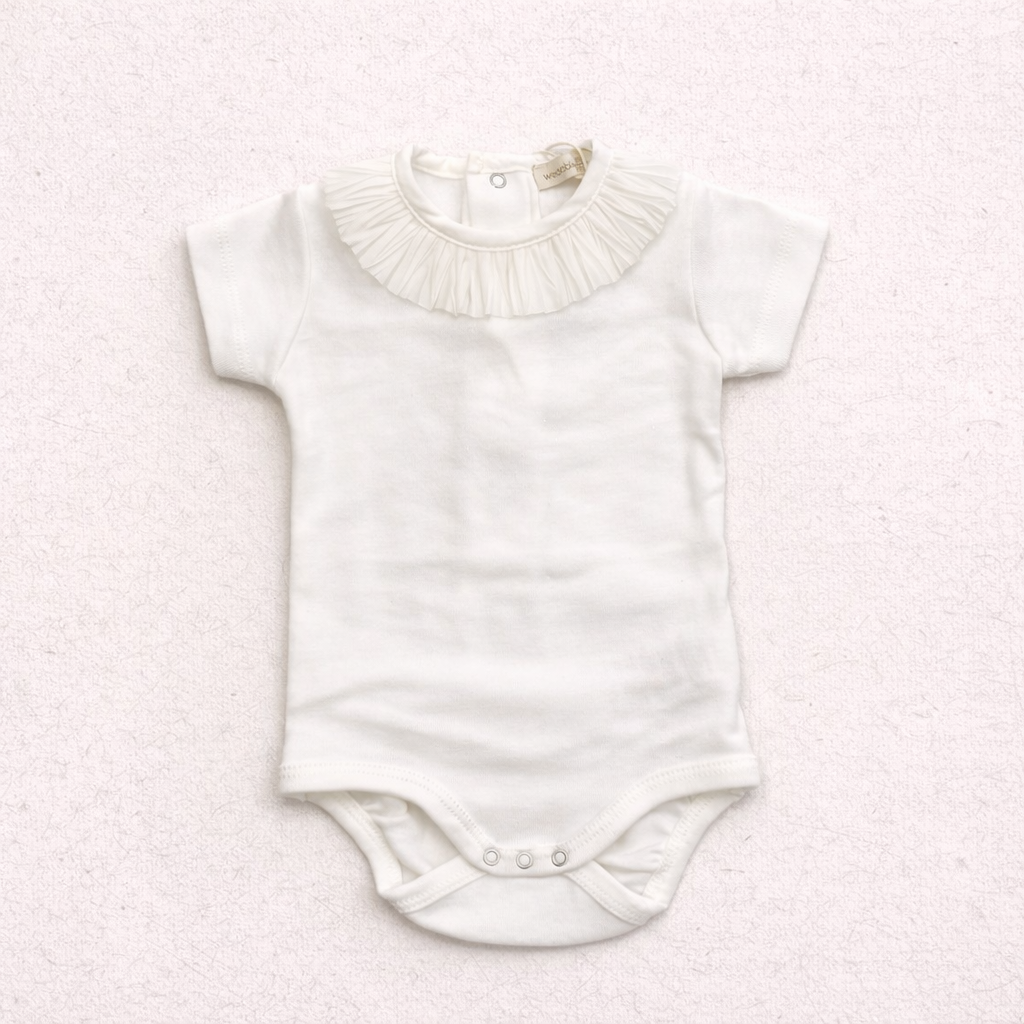 Body neonato con colletto plissé