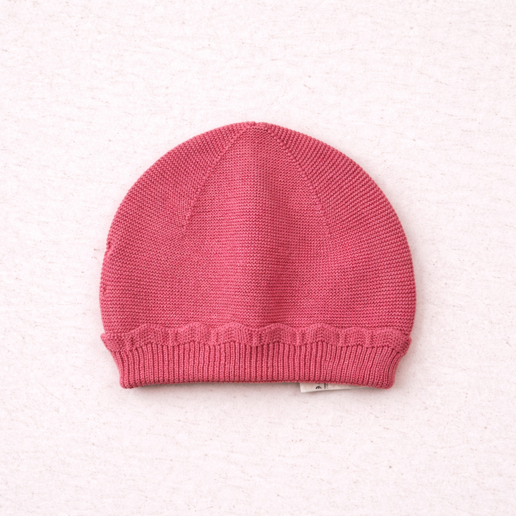 Cappellino neonato in maglia