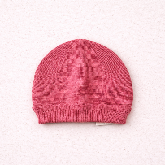 Cappellino neonato in maglia